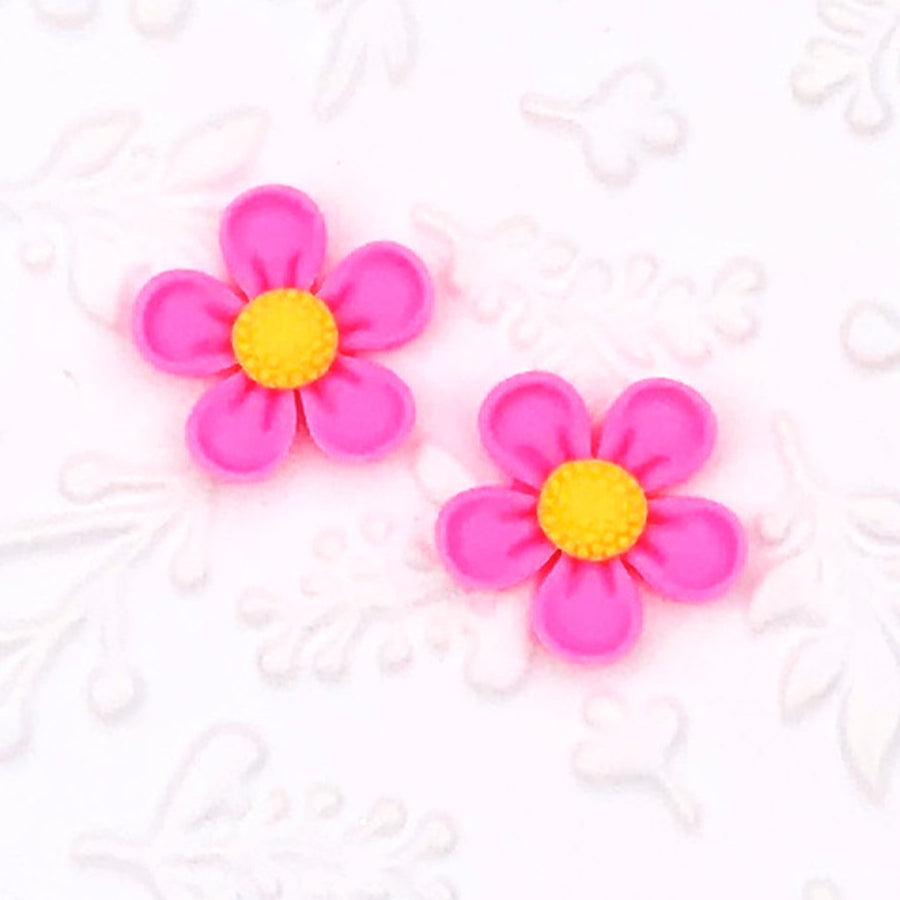 ⋅ DELIGHTFUL DAISIES ⋅ Flatback Resin Embellishments ⋅ Per Pair ⋅