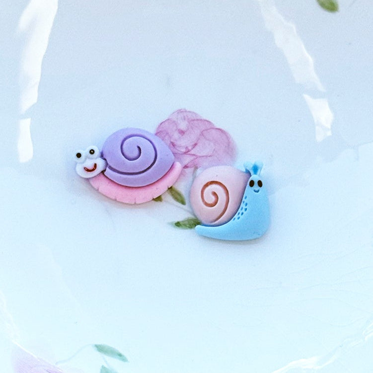 • Snails • Flatback Embellishments • 2 Colours •