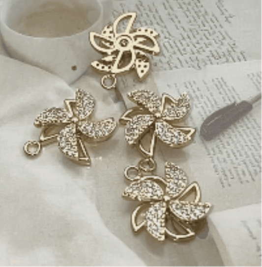 ⋅ Spinning Windmills ⋅ Pinwheel Charms ⋅ Jewellery Components ⋅ 1 pc