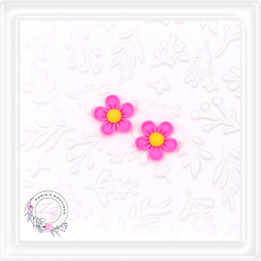 ⋅ DELIGHTFUL DAISIES ⋅ Flatback Resin Embellishments ⋅ Per Pair ⋅