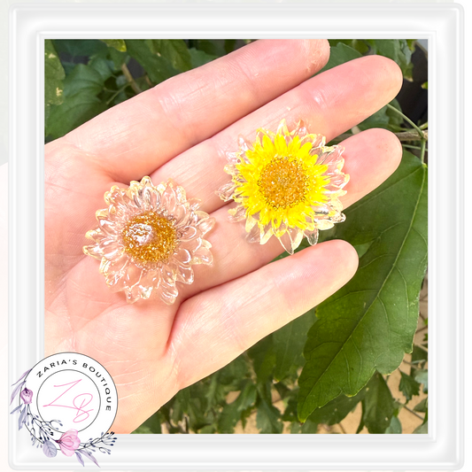 ⋅ Sunflower Embellishments ⋅ Transparent Gold Glitter or Yellow Resin Flowers ⋅