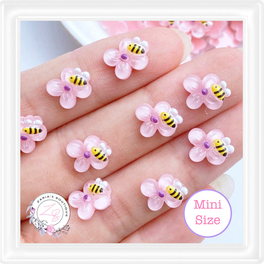 ⋅ BUSY BEES ⋅ Mini Flatback Resin Embellishments ⋅ 10 Pieces